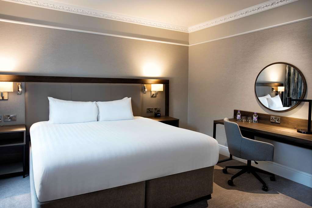 Отель Hilton Edinburgh Carlton Номер фото